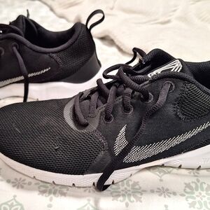 Nike Men's Flex Experience 9 Running Shoes